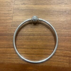 Pandora LOVE bracelet 💕💕
